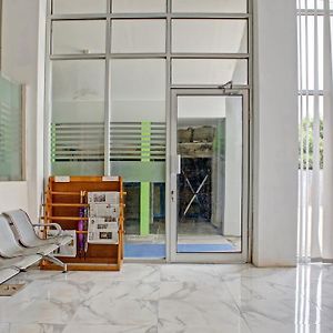 OYO 90112 Hotel Permata Inn